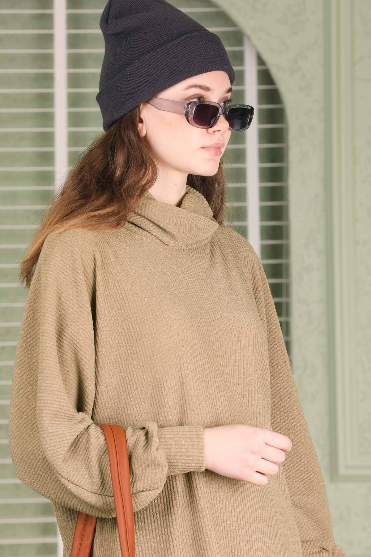 Buy Turtleneck Knitwear Spanish Suit Beige Zülays