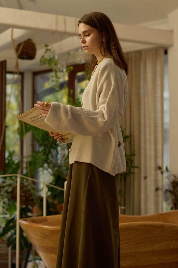 Buttoned Knit Cardigan Ecru