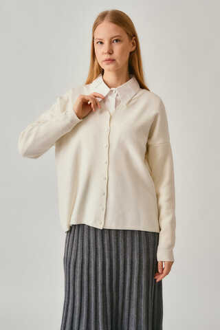 Crew Neck Premium Knit Cardigan Ecru - 3