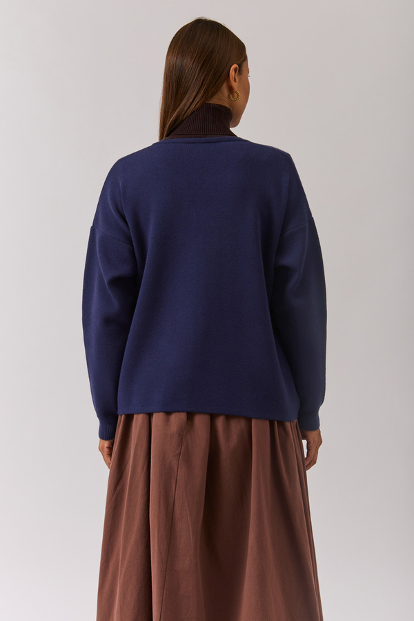 Crew Neck Premium Knit Cardigan Navy Blue - 9