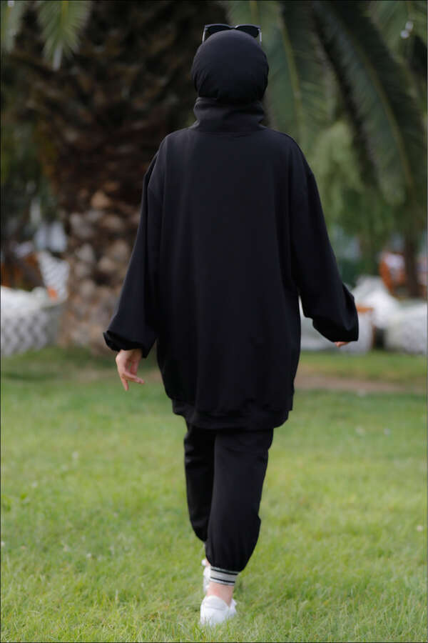 Dik Yaka Fermuarlı Sweatshirt Siyah