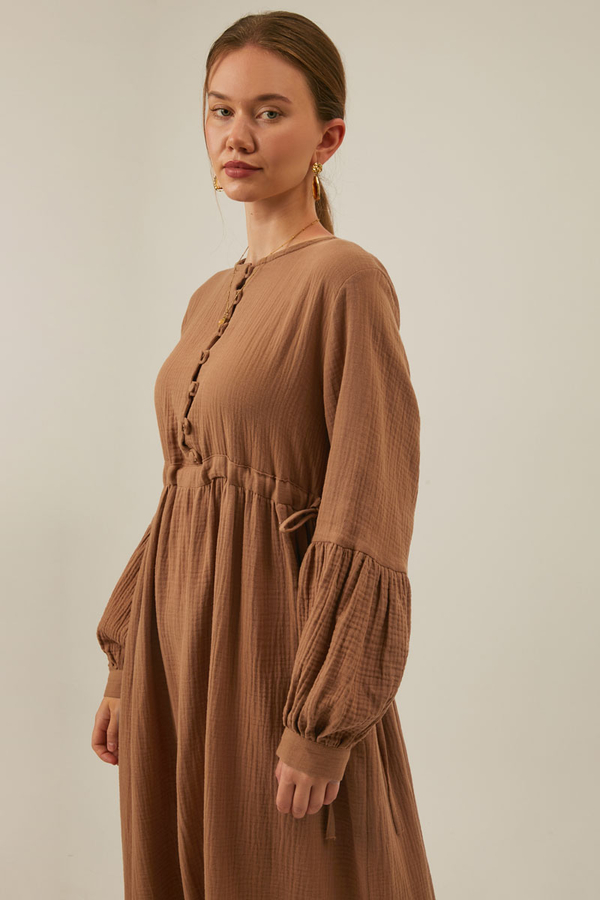 Düğmeli Müslin Elbise Açık Taba - 6