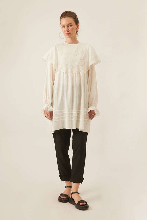 Frill Detailed Lace Tunic White