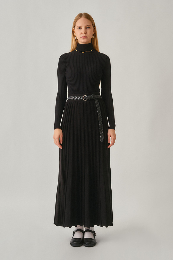 Pileli Triko Etek Siyah