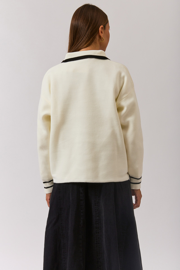 Plain Polo Sweater White - 11
