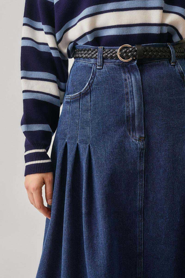 ChatGPT: Pleated Detail Denim Skirt Light Blue - 7