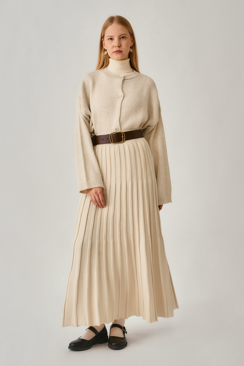 Pleated Knit Skirt Ecru
