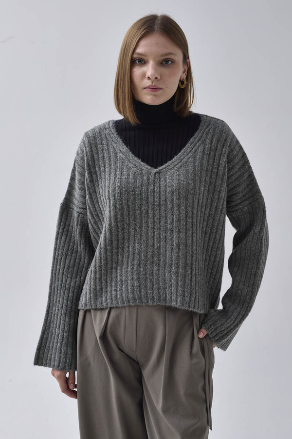 V Neck Crop Knit Sweater Anthracite 