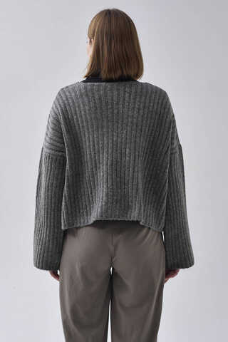 V Neck Crop Knit Sweater Anthracite - 6