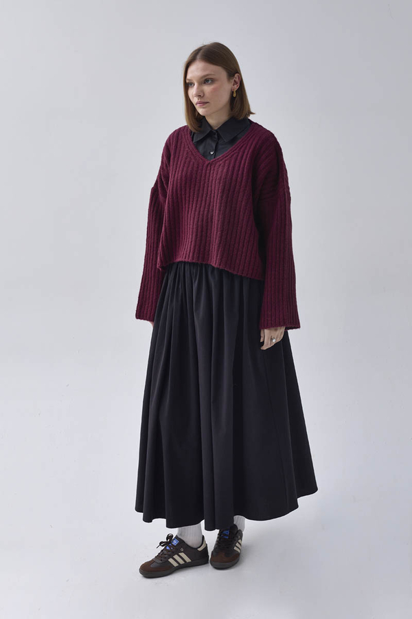 V Neck Crop Knit Sweater Cherry - 3