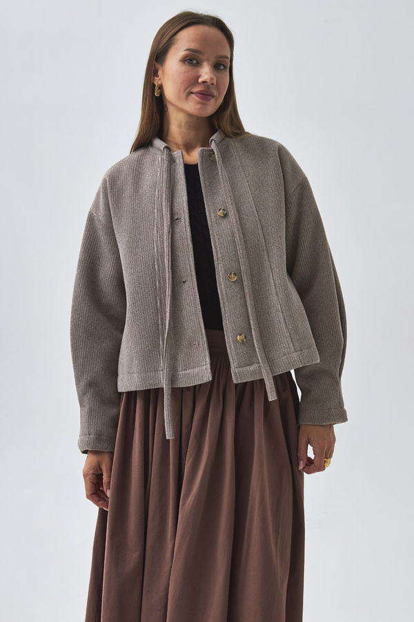 Yakası Bağlamalı Kısa Ceket Vizon - 8