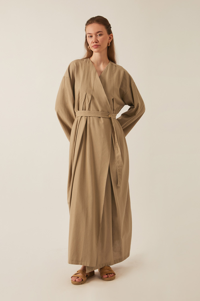 Yakası Pile Detaylı Keten Abaya Camel | Zülays